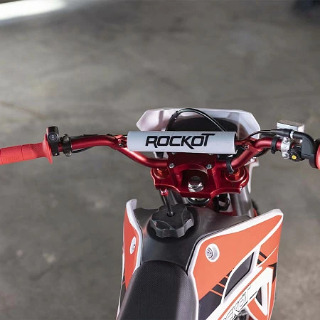 Питбайк ROCKOT HI-TECH 140 Forsage 2.0 (механ. сцепл., эл. стартер, 17/14)